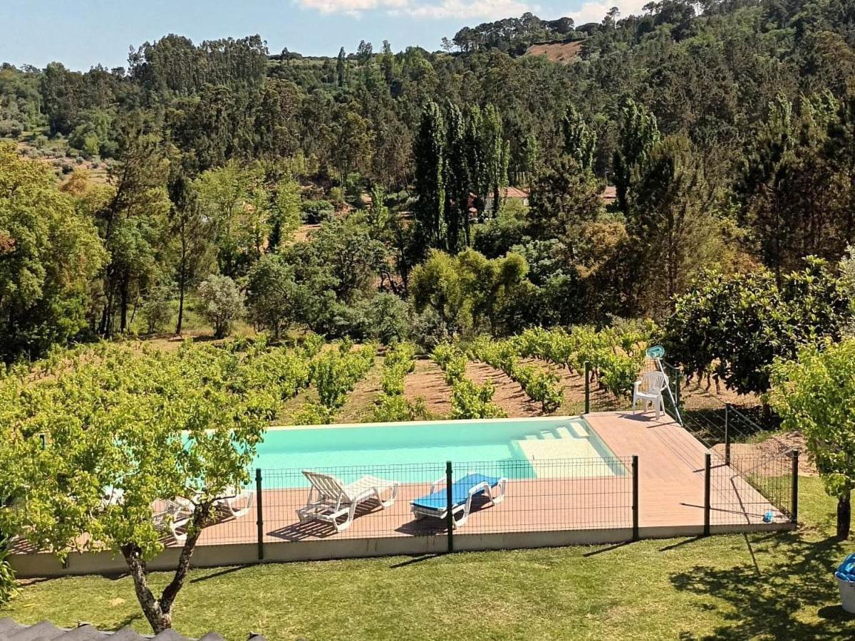 Casa Da Costureira Guest House Olival Екстериор снимка