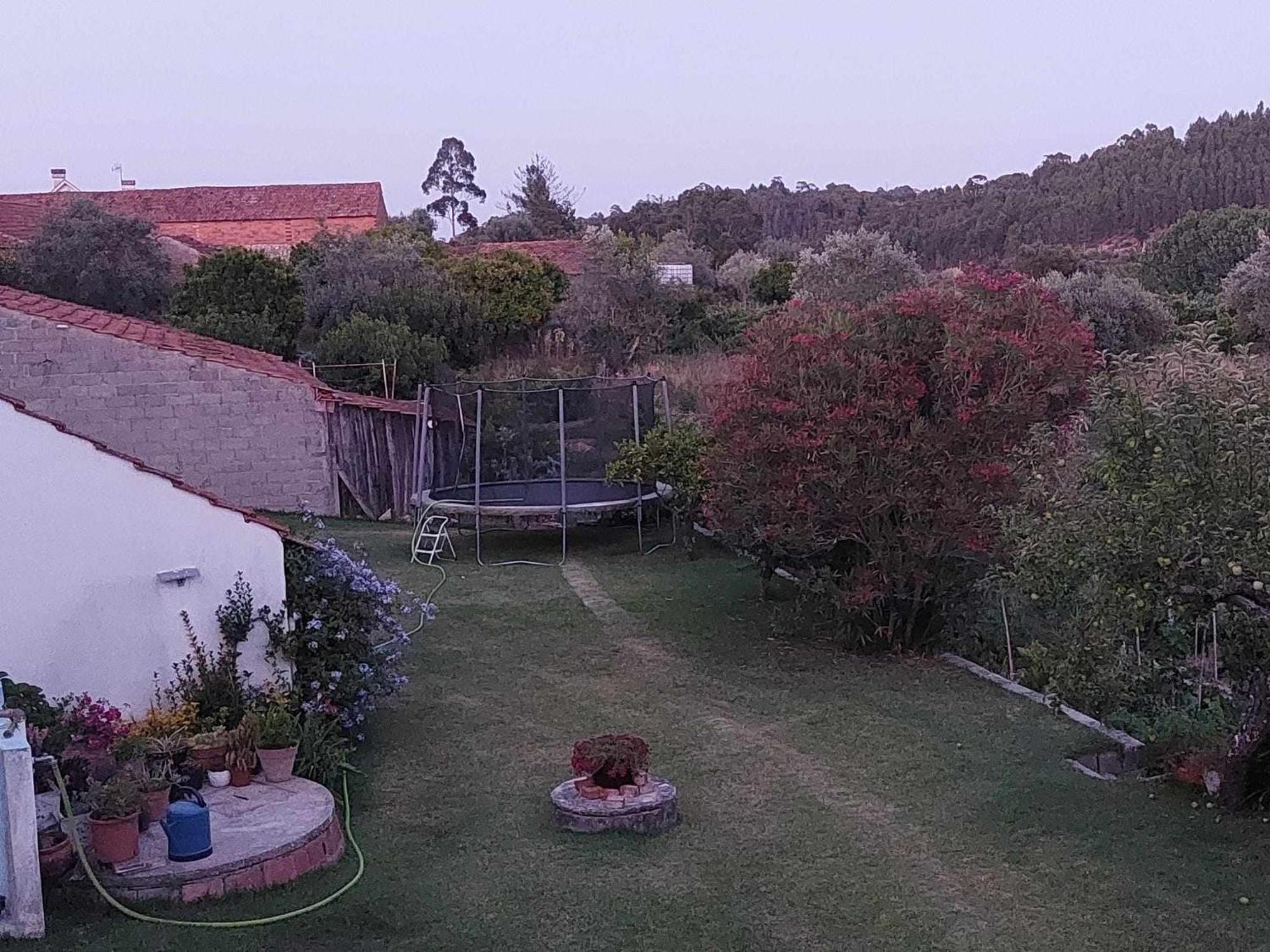Casa Da Costureira Guest House Olival Екстериор снимка